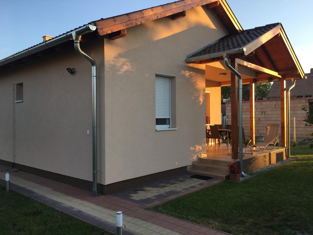 Konrad Apartman Villa Balatonmáriafürdő Esterno foto