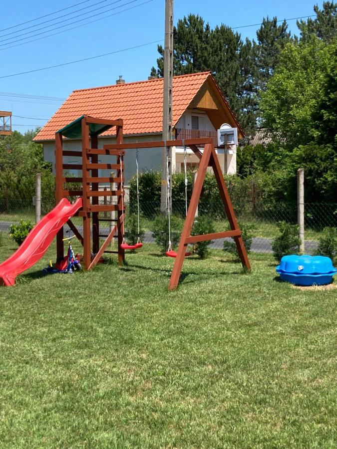 Konrad Apartman Villa Balatonmáriafürdő Esterno foto