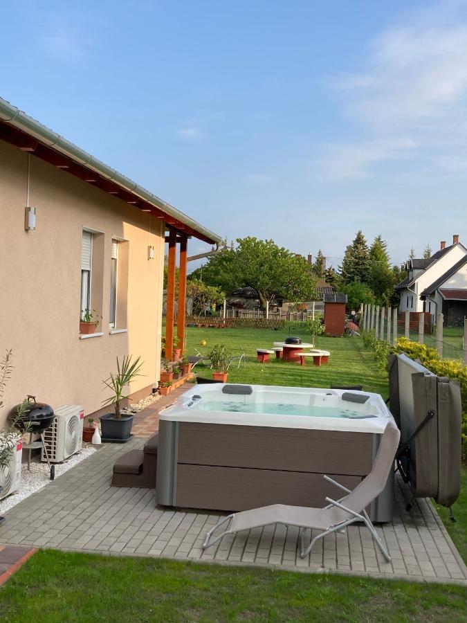 Konrad Apartman Villa Balatonmáriafürdő Esterno foto