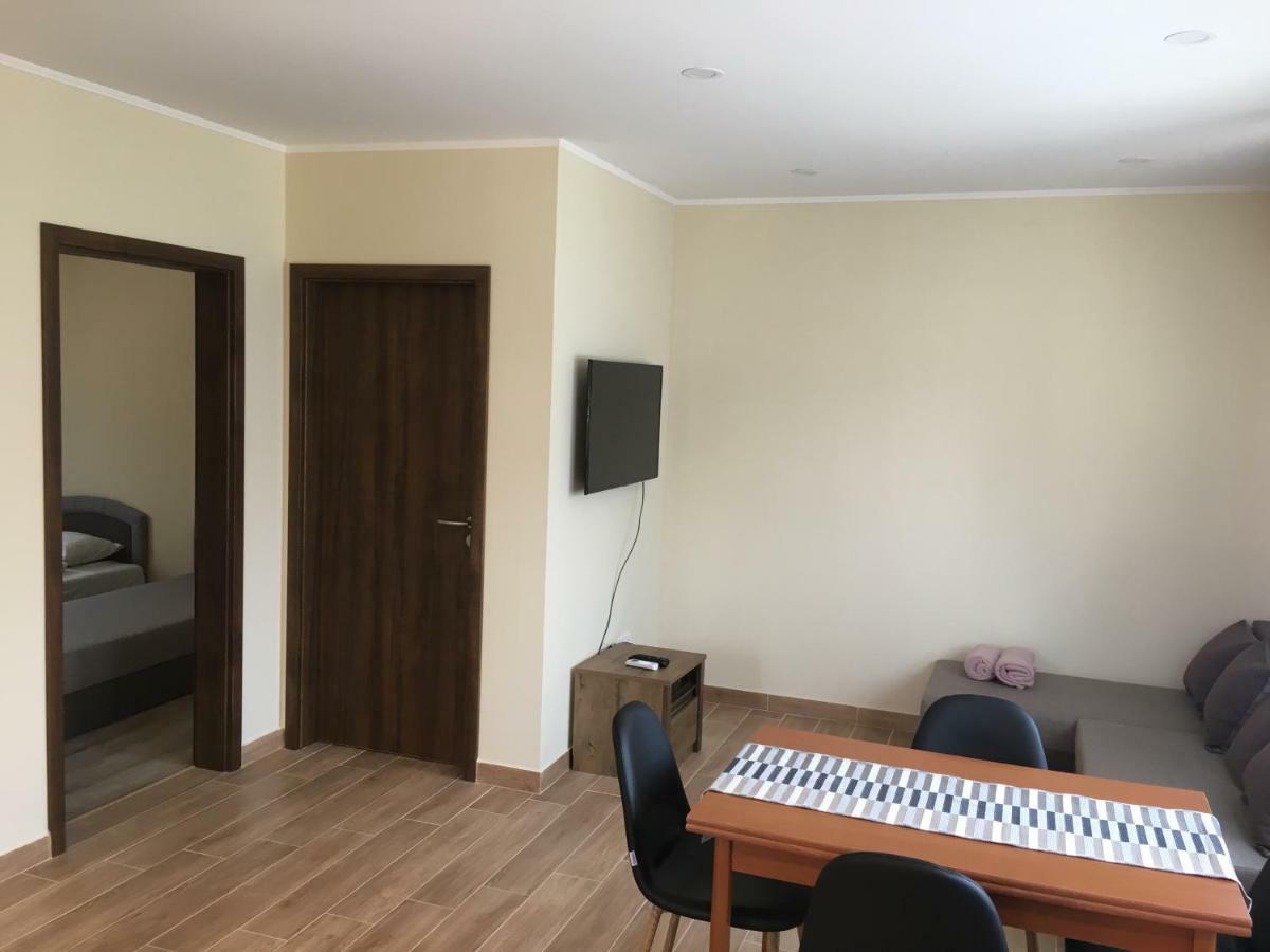 Konrad Apartman Villa Balatonmáriafürdő Esterno foto